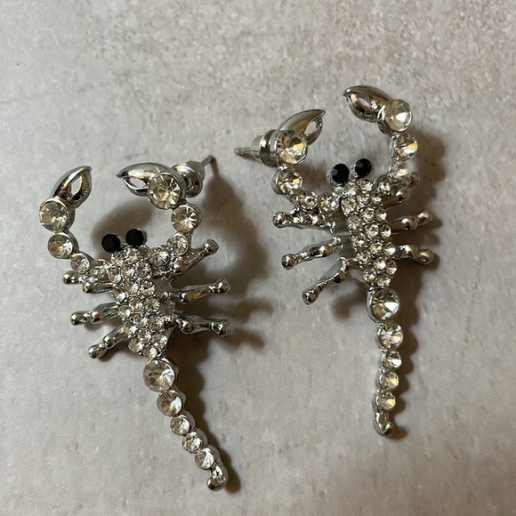 Scorpion Crystal Large Fashion Earrings - Picture 10 of 12